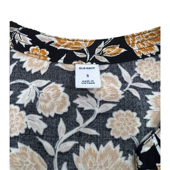 Old Navy Blouse Top Womens Small Black Gold Floral Print Boho Tunic Split V Neck - Picture 5 of 6
